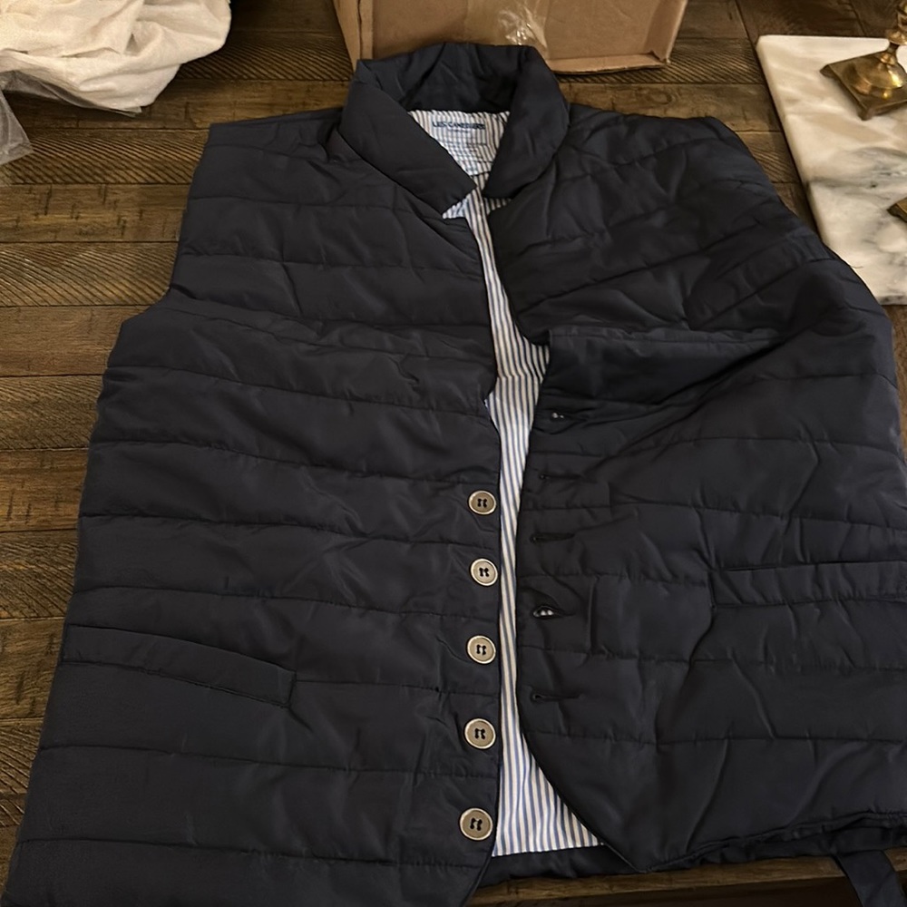 New Arrival! NWT 🇫🇷 Les Canebiers Puffer Vest with Collar